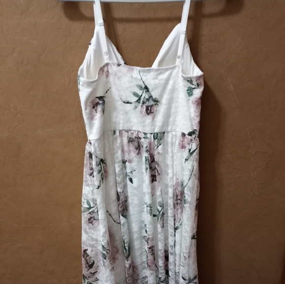 Lily Rose Dresses & Skirts - Lily Rose Dress Size M Woman's White NWT